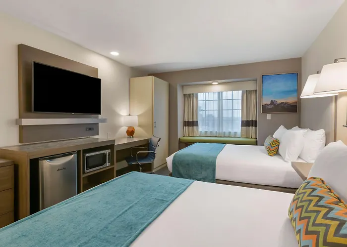 Western Foothills & Hotel Yuma