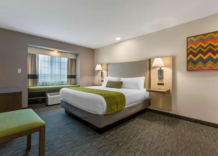 Hotel Western Foothills & Yuma
