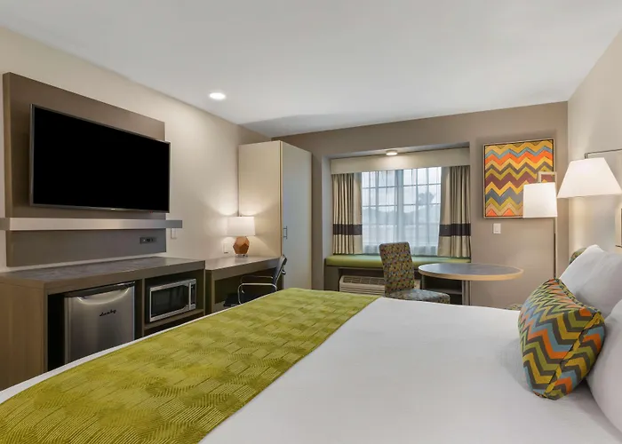 Western Foothills & Hotel Yuma